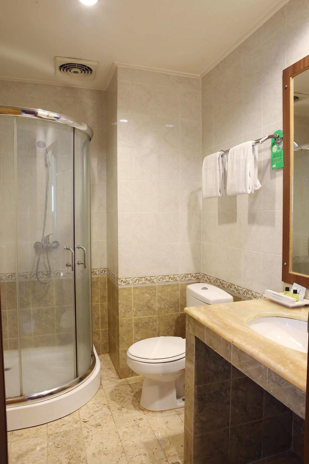 Hotel Anugerah Palembang Exterior foto