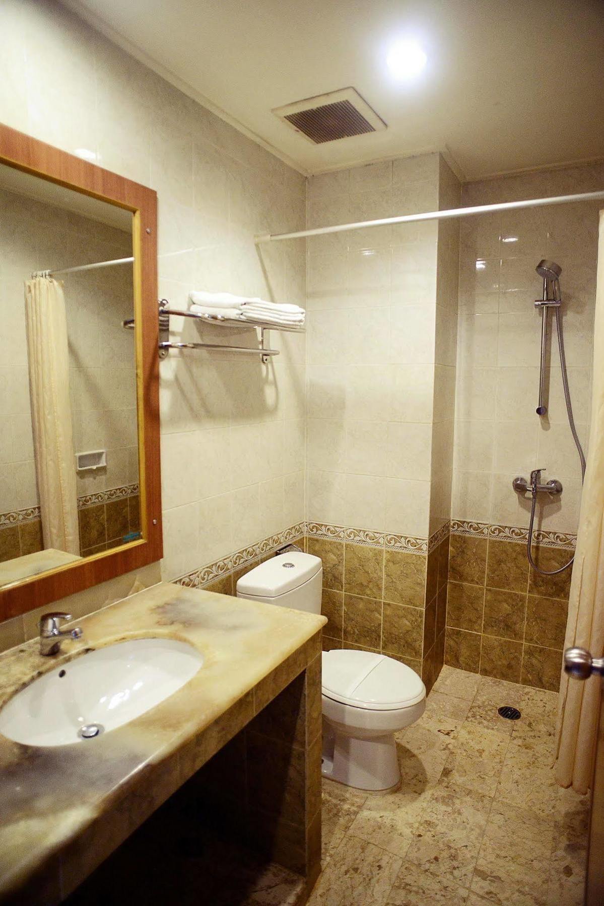 Hotel Anugerah Palembang Exterior foto