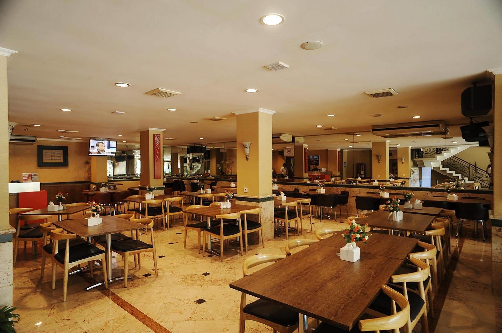 Hotel Anugerah Palembang Exterior foto